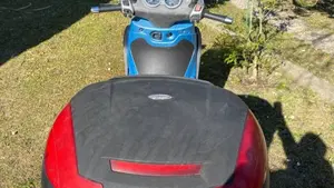Piaggio Beverly 400 i.e. (2006 - 10)  (9)