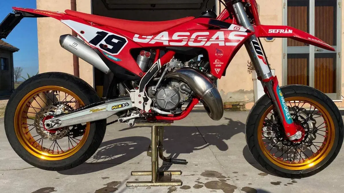 GASGAS MC 125 (2024)  (5)