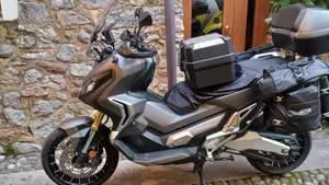 Honda X-ADV 750 (2017)  (2)