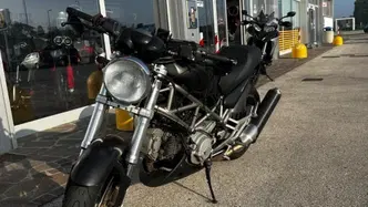 Ducati Monster 620 I.E. Dark (2002) usata