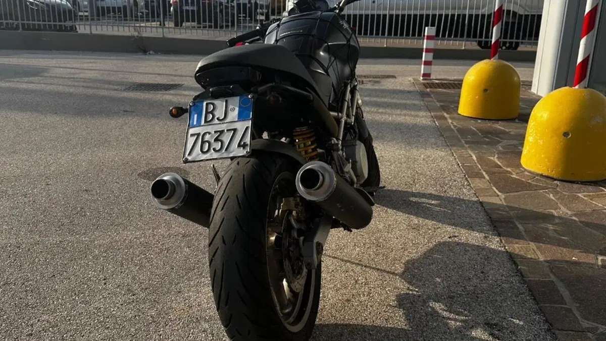 Ducati Monster 620 I.E. Dark (2002)  (2)