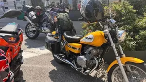 Honda   (2)