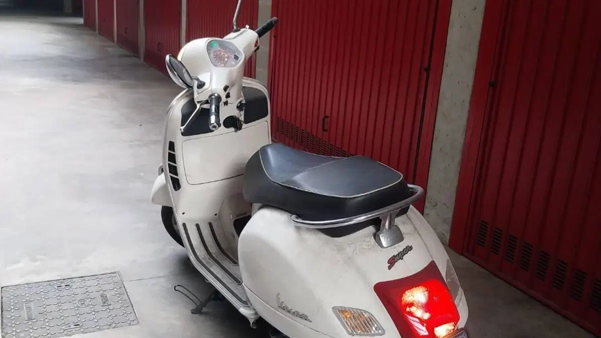 Vespa GTS 300 Super (2008 - 16)  (5)