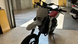 Fantic Motor Motard 125 M Casa 4t (2018)  (2)