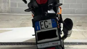 KTM 690 Duke R (2016 -17)  (3)