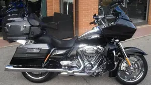 Harley-Davidson 1800 Road Glide Ultra (2011 - 12) - FLTRUSE  (4)
