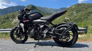 Triumph Trident 660 (2021 - 24)  (2)