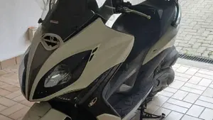 Kymco Xciting 400i (2012 - 17) 