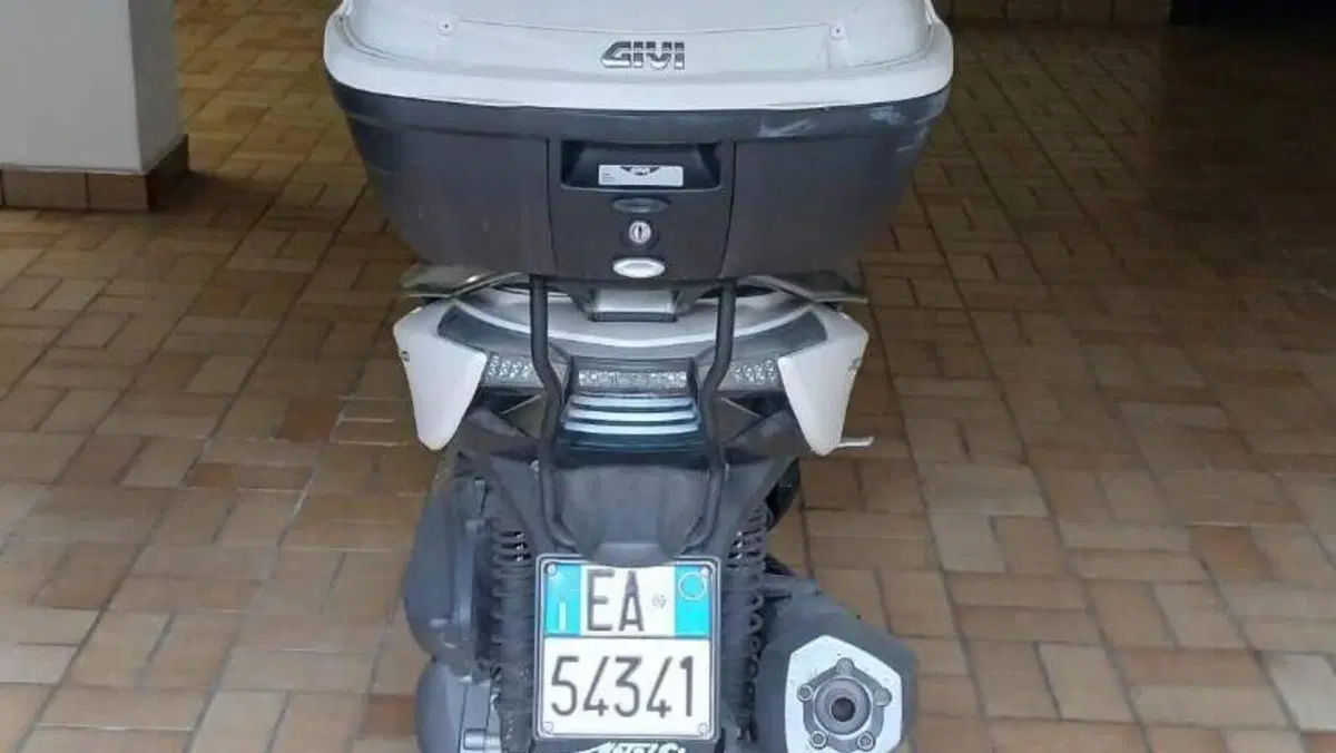 Kymco Xciting 400i (2012 - 17)  (4)