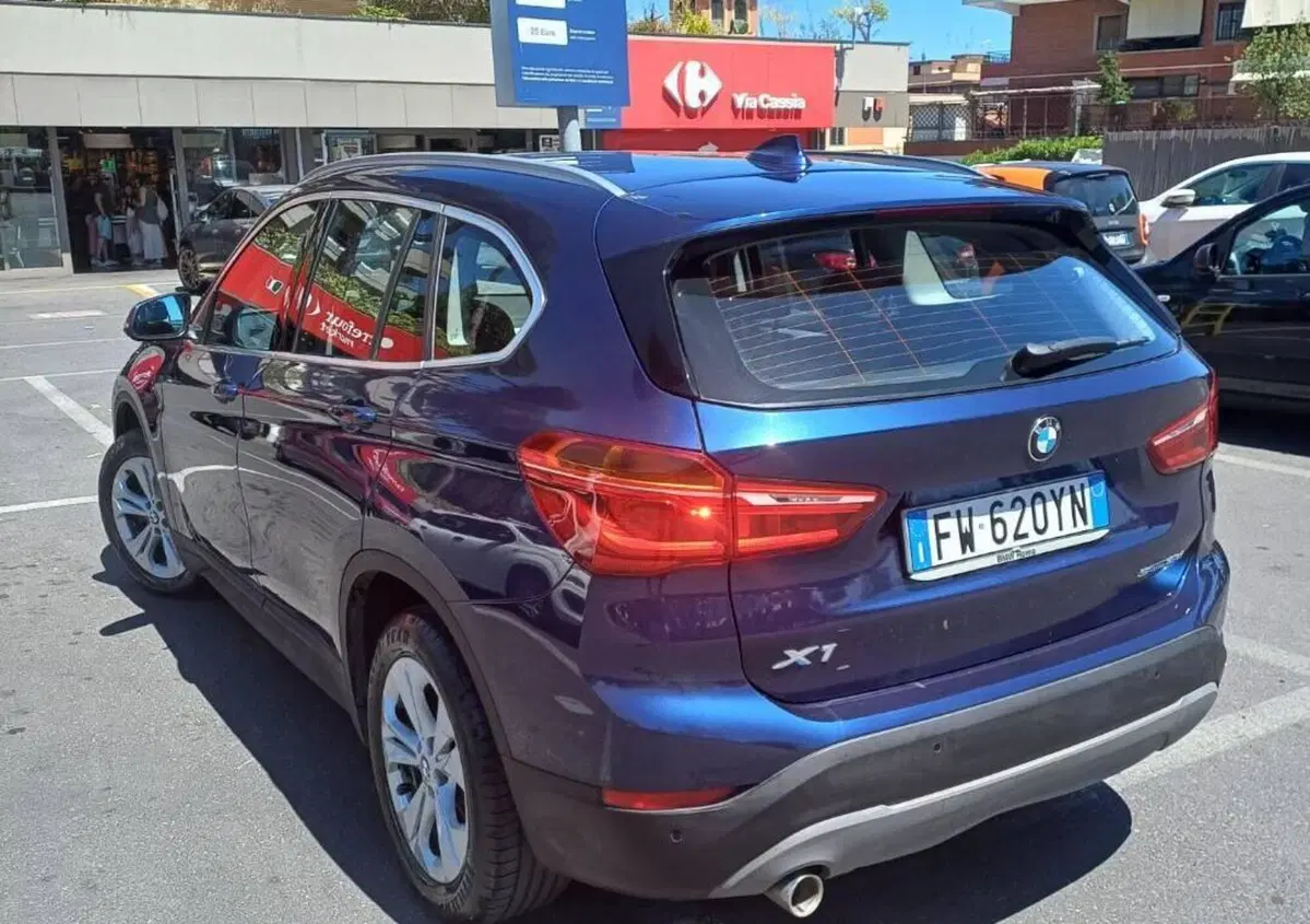 BMW X1 sDrive16d Advantage (7)