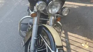 Harley-Davidson   (5)