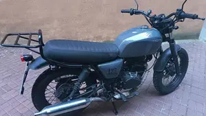 Brixton Motorcycles Cromwell 125 CBS (2021 - 26)  (2)