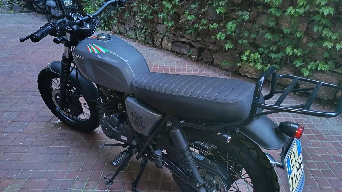 Brixton Motorcycles Cromwell 125 CBS (2021 - 26)  (3)