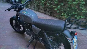 Brixton Motorcycles Cromwell 125 CBS (2021 - 26)  (3)