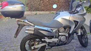 Honda Transalp XL 650V (2005 - 06) 