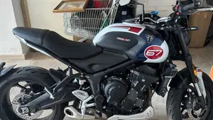 Triumph Trident 660 Triple Tribute Edition (2024) 