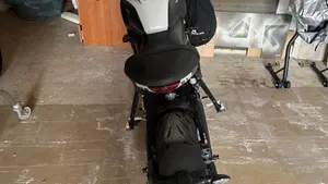 Triumph Trident 660 Triple Tribute Edition (2024)  (3)