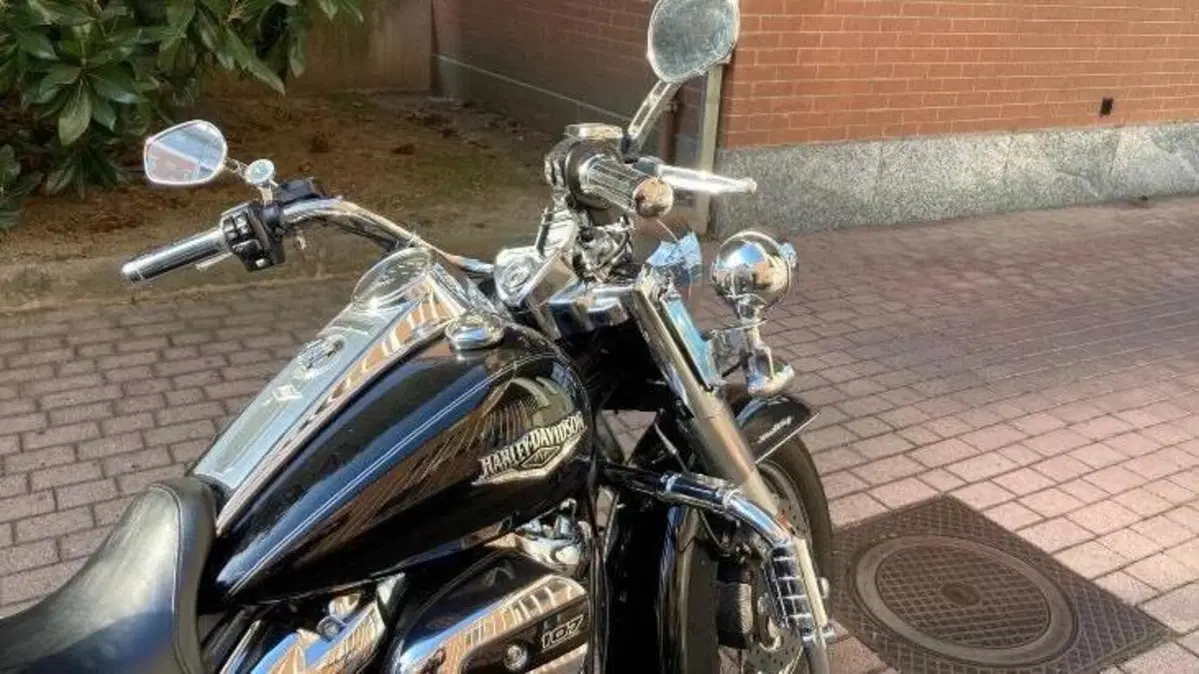 Harley-Davidson 107 Road King Classic (2017 - 18) - FLHRC  (3)