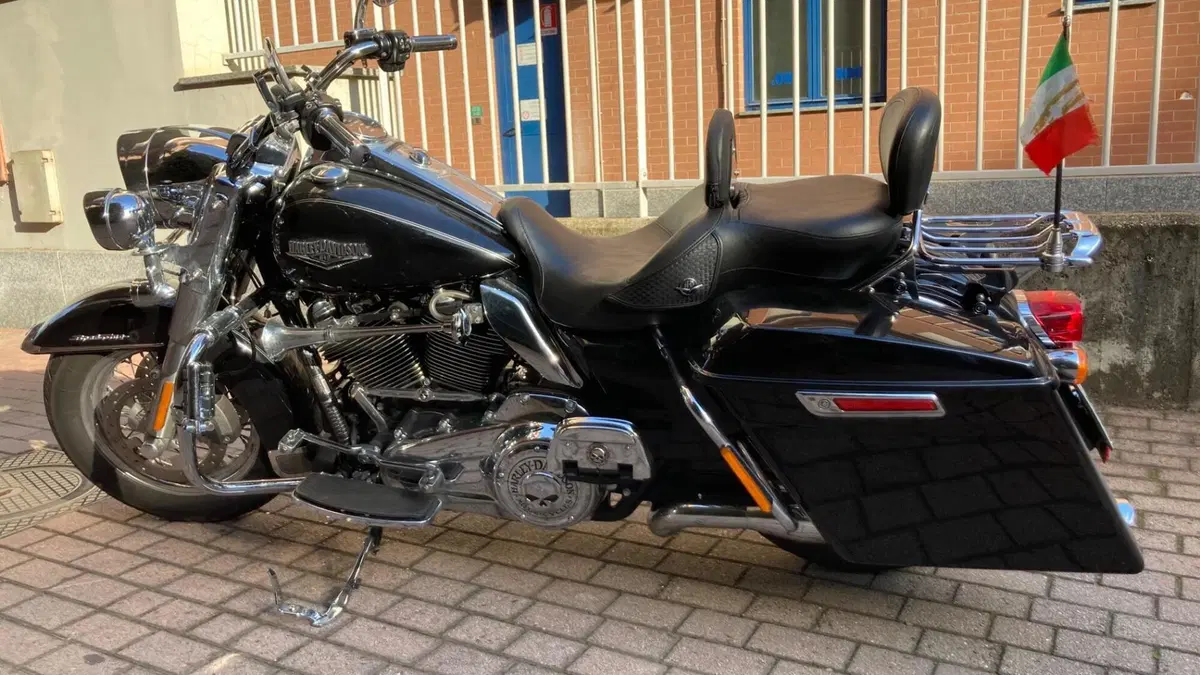 Harley-Davidson 107 Road King Classic (2017 - 18) - FLHRC  (5)