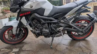 Yamaha MT-09 (2017 - 20) usata