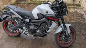 Yamaha MT-09 (2017 - 20)  (3)