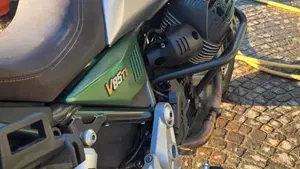 Moto Guzzi V85 TT Centenario (2021 - 22)  (6)