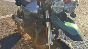 Moto Guzzi V85 TT Centenario (2021 - 22)  (7)