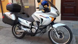 Honda Transalp XL 650V (2000 - 04) 