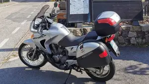 Honda Transalp XL 650V (2000 - 04)  (2)