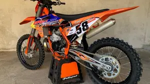 KTM 250 SX (2022)  (2)