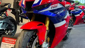 Honda CBR 1000 RR-R Fireblade SP (2024 - 26)  (3)