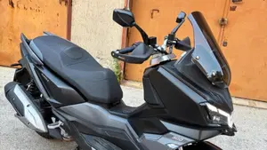 Sym ADX 300 (2024 - 26)  (3)