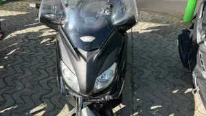 Yamaha X-Max 250 (2010 - 13)  (4)