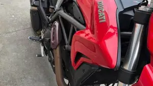 Ducati Hyperstrada 821 (2013 - 15)  (2)