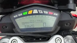 Ducati Hyperstrada 821 (2013 - 15)  (4)