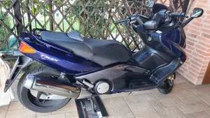 Yamaha T-Max 500 (2004 - 07)  (4)