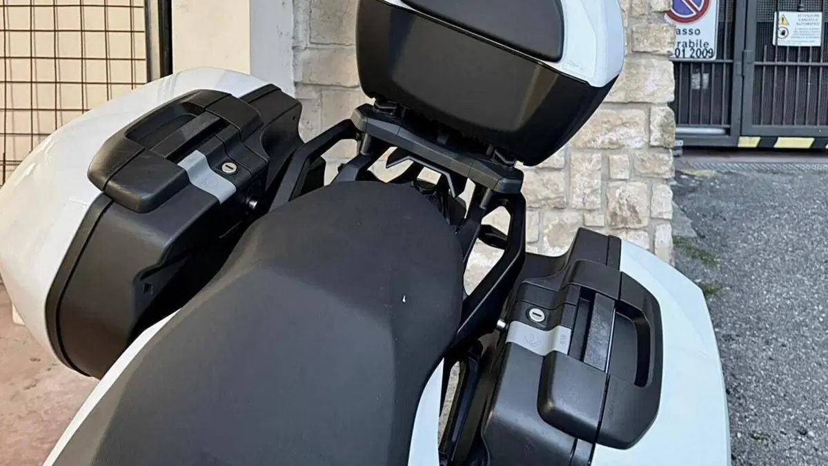 Bmw F 900 XR (2020 - 24)  (2)