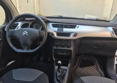 Citroen C3 1.2 VTi 82 Exclusive (9)