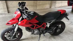 Ducati Hypermotard 796 (2012)  (3)