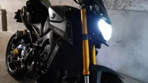 Yamaha MT-09 ABS (2016)  (4)