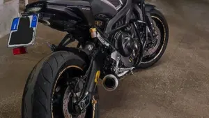 Yamaha MT-09 ABS (2016)  (2)