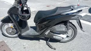 Honda SH 150i (2020 - 23)  (2)