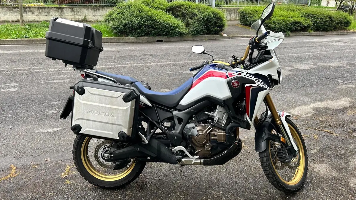 Honda Africa Twin CRF 1000L DCT (2018 - 19)  (2)