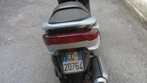 Yamaha Majesty 250 (1999 - 06)  (4)