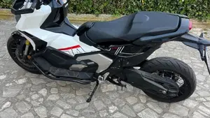 Honda X-ADV 750 DCT (2021 - 24)  (2)