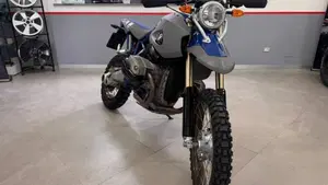 Bmw HP2 Enduro  (3)