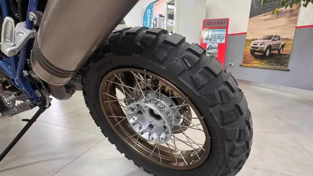 Bmw HP2 Enduro  (4)