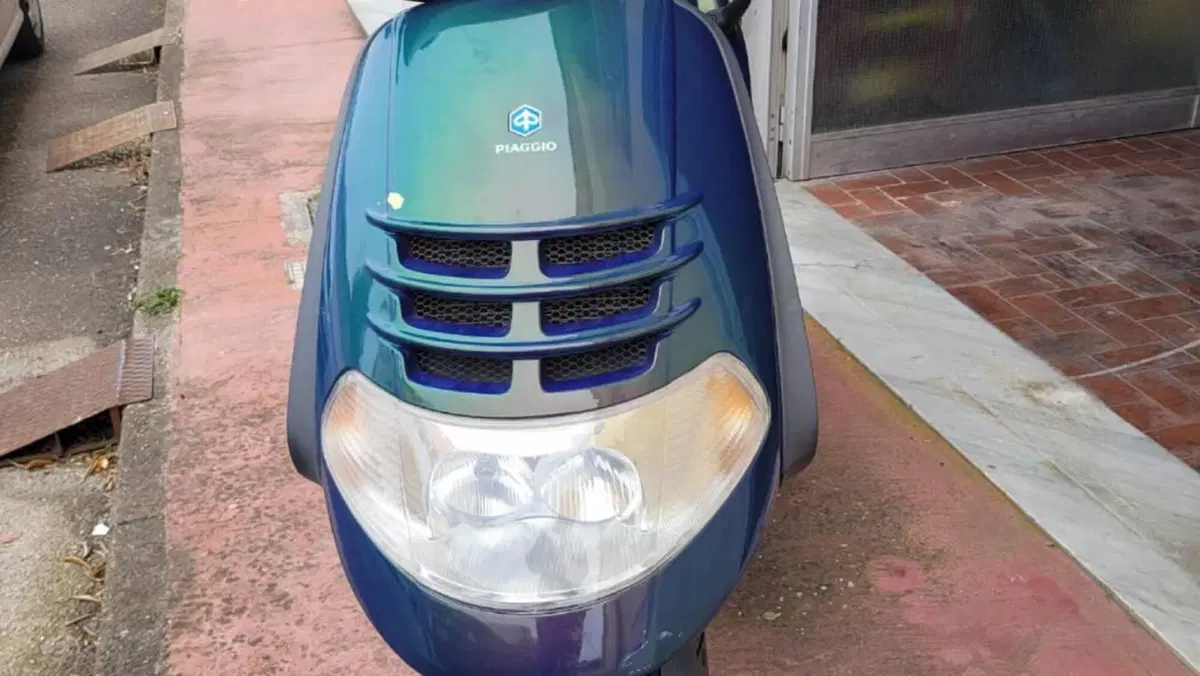 Piaggio Hexagon 250 GT  (3)