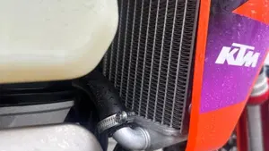 KTM 250 EXC-F (2024)  (5)