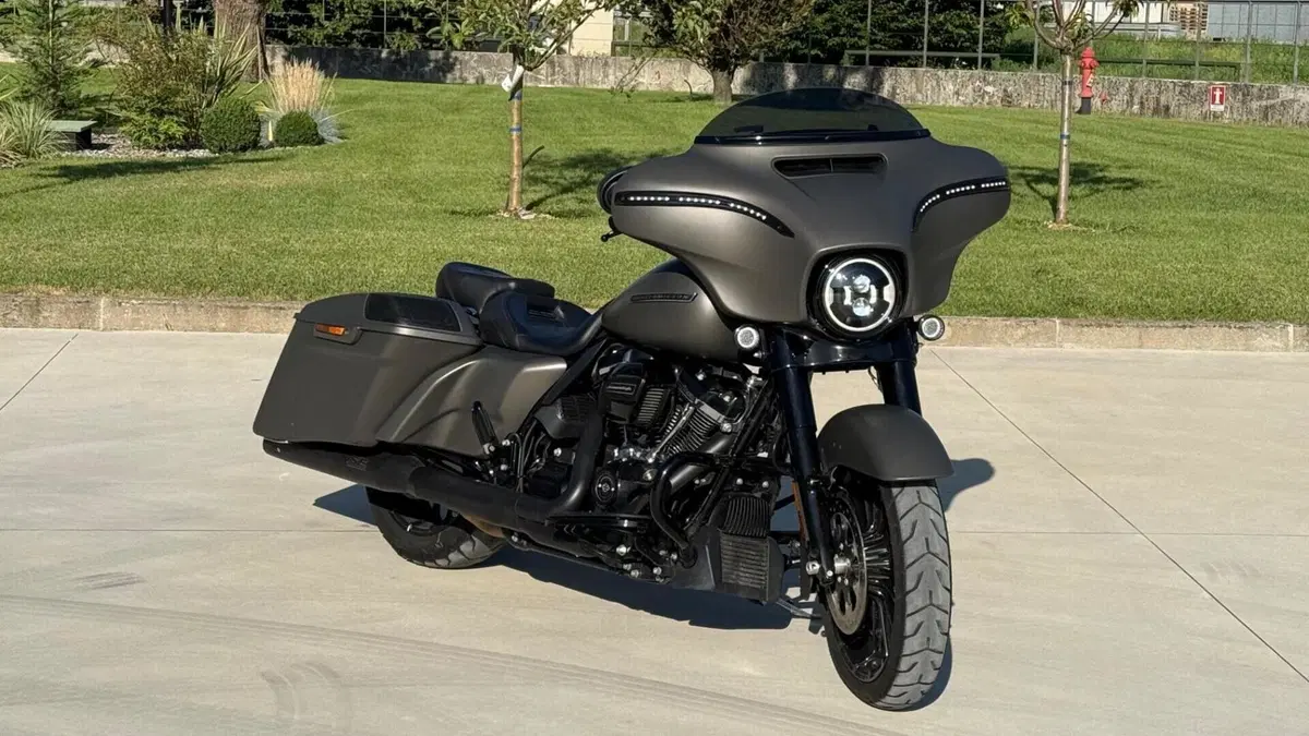 Harley-Davidson 114 Street Glide Special (2019 - 20) - FLHXS  (7)